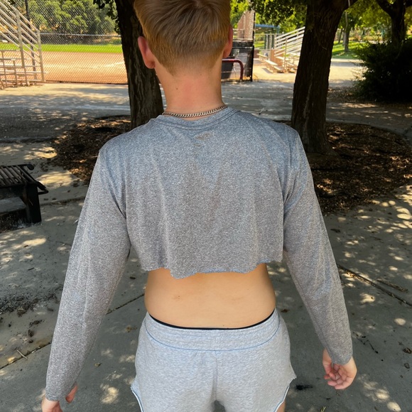 NIKE HALF SHIRT CROPPED CUT OFF BOTTOM FOOTBALL T CROP MEN DRI FIT WORKOUT SPORT - Picture 7 of 16